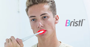次世代型光音波歯ブラシ「Bristl」