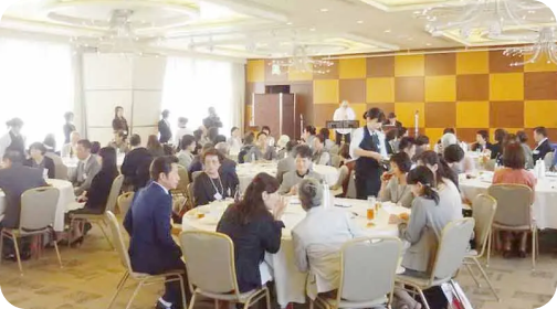 岡山の歯医者 なかの歯科・矯正歯科クリニックの「インプラント友の会（年1回）」の様子