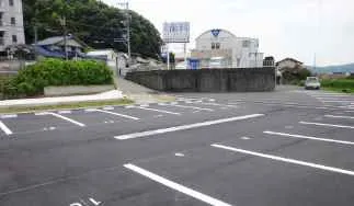 岡山の歯医者なかの歯科クリニック第2駐車場は17台がご利用できます。
