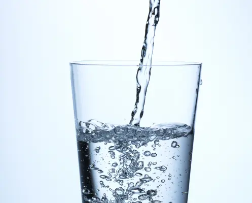 水